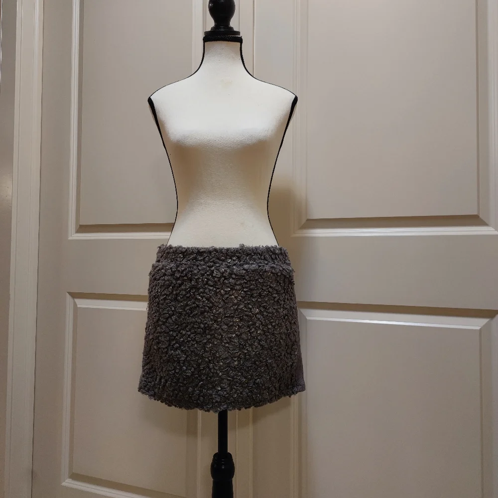 Spring / Fall Mini Skirt - Picture 3 of 12